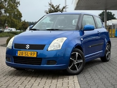 Suzuki Swift - 1.3 GLS PARKEERSENSOREN ACHTER