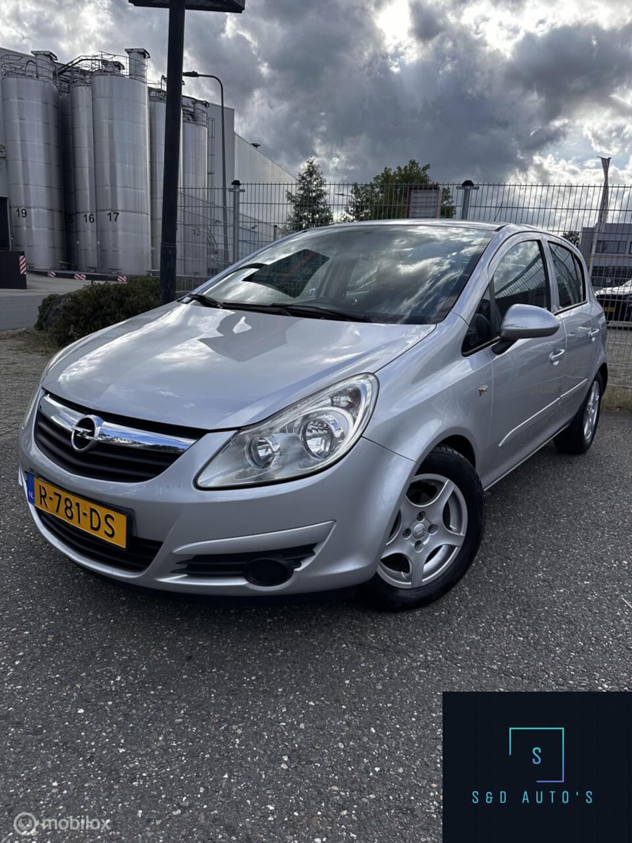 Opel Corsa - 1.4-16V Enjoy / NWE APK - AutoWereld.nl