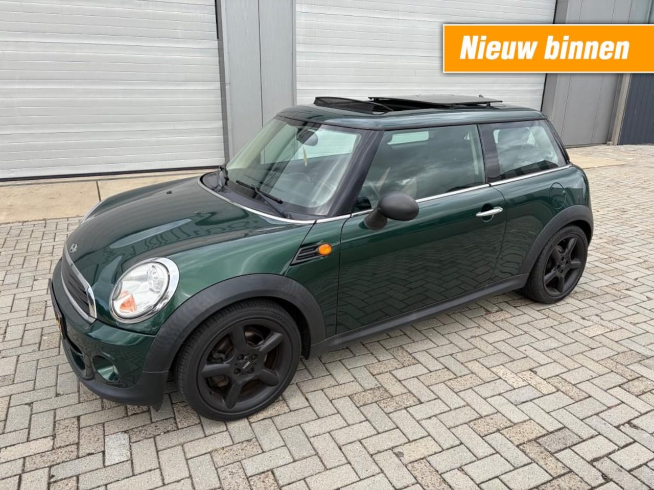 MINI One - 1.6 ONE PEPPER/AIRCO/PANORAMADAK/MOOIE AUTO - AutoWereld.nl
