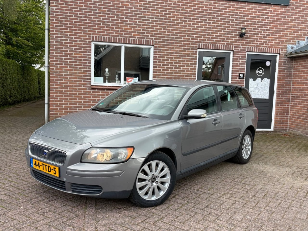 Volvo V50 - 2.4 5 cilinder APK 10/2027 - AutoWereld.nl