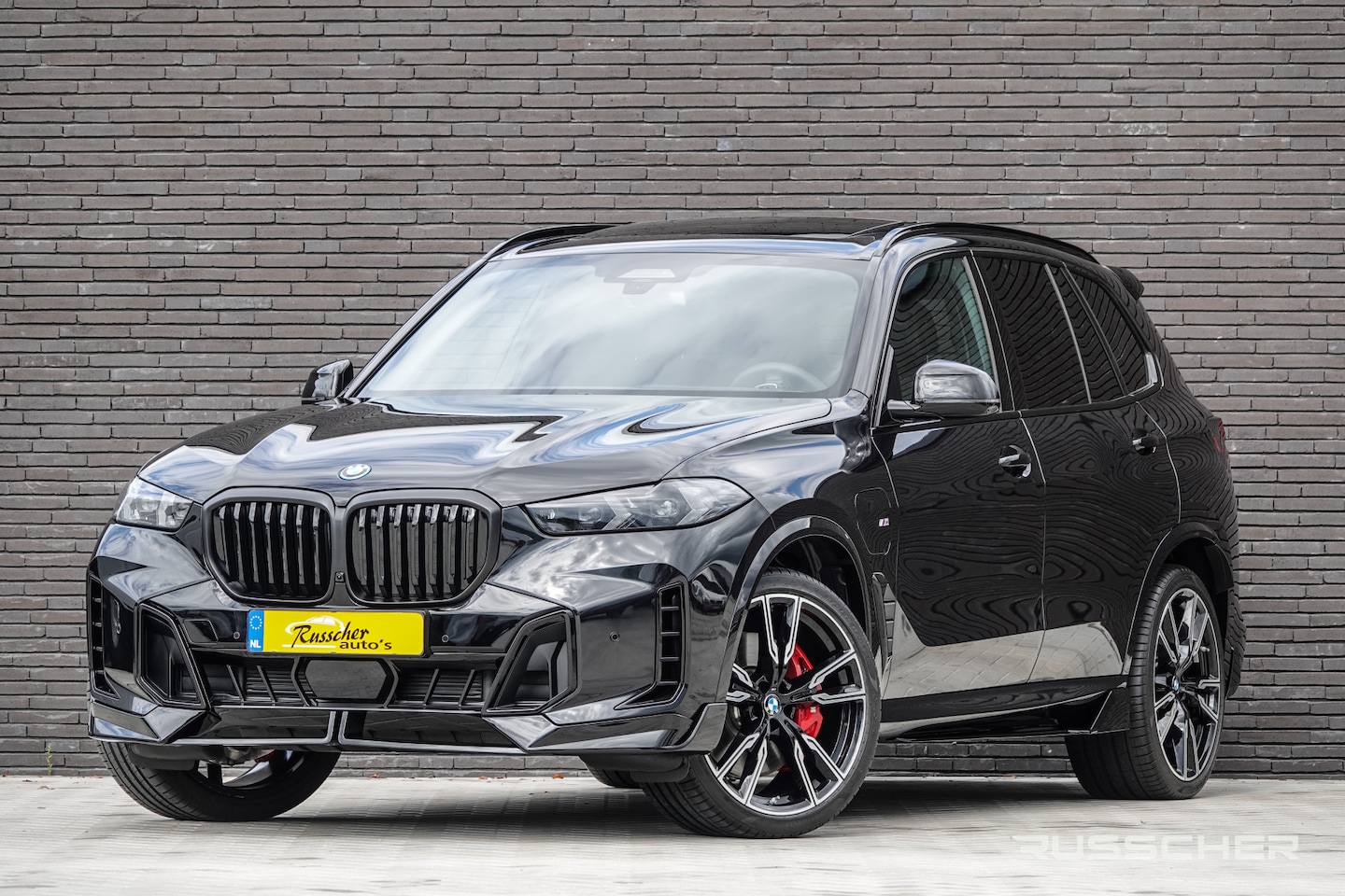 BMW X5 - xDrive50e 490Pk X-Drive | M-Sport Pro | M Perfomance | Shadowline | Luchtvering | Panorama - AutoWereld.nl