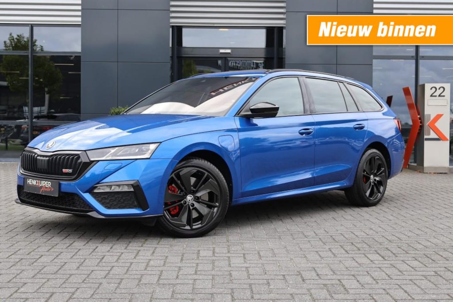 Skoda Octavia Combi - Combi 1.4 TSI RS iV 245pk/ Sportstoelen elektr./Panodak/ ACC/ Navi/ Head-up/Camera/App-Con - AutoWereld.nl