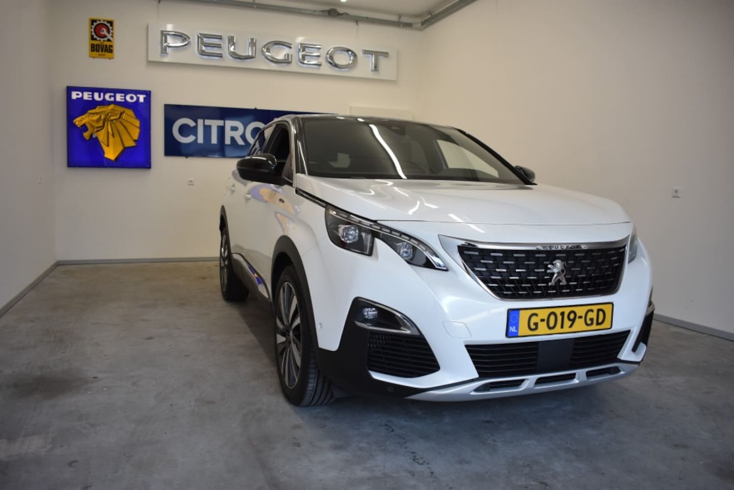 Peugeot 3008 - 1.2 PureTech Automaat GT-Line 59.000 Km. 130 Pk. - AutoWereld.nl