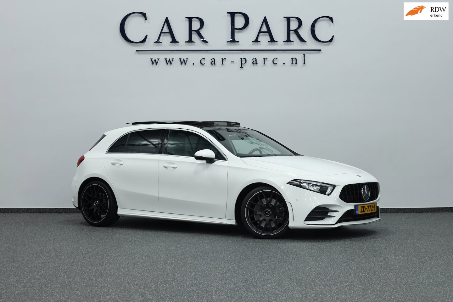 Mercedes-Benz A-klasse - 250 AMG Line LED/SFEER/PANO/HALF LEER+S.VERWARMING/19" LMV/PDC/CRUISE/ECC/12 MND GARANTIE! - AutoWereld.nl