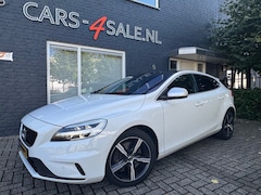 Volvo V40 - 2.0 T4 Aut. R-Design 190pk + LED + 1/2 Leder + Camera + Panorma + D-glas - Uniek