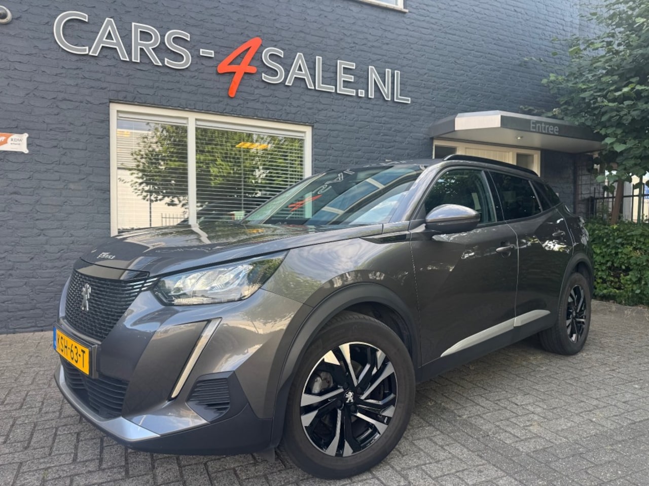 Peugeot 2008 - 1.2 Allure 130 pk + Camera + Led + 1/2 leder + 17 inch Lmv - 87 dkm - AutoWereld.nl