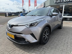 Toyota C-HR - 1.8 Hybrid Team D