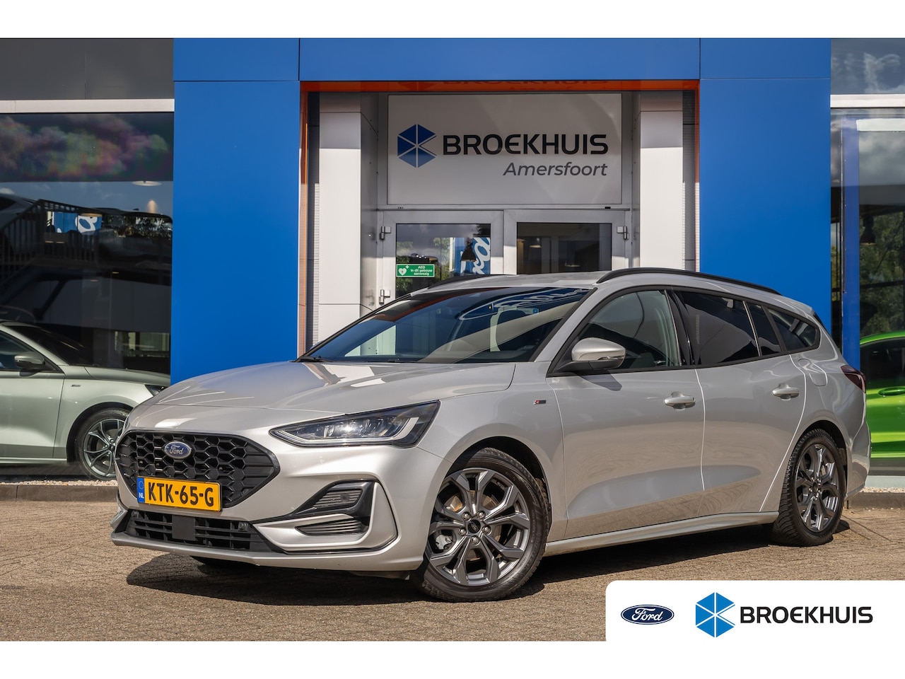 Ford Focus Wagon - 1.0 EcoBoost Hybrid ST Line Style | Lederen Stoelen | Cruise Control | Achteruitrijcamera - AutoWereld.nl