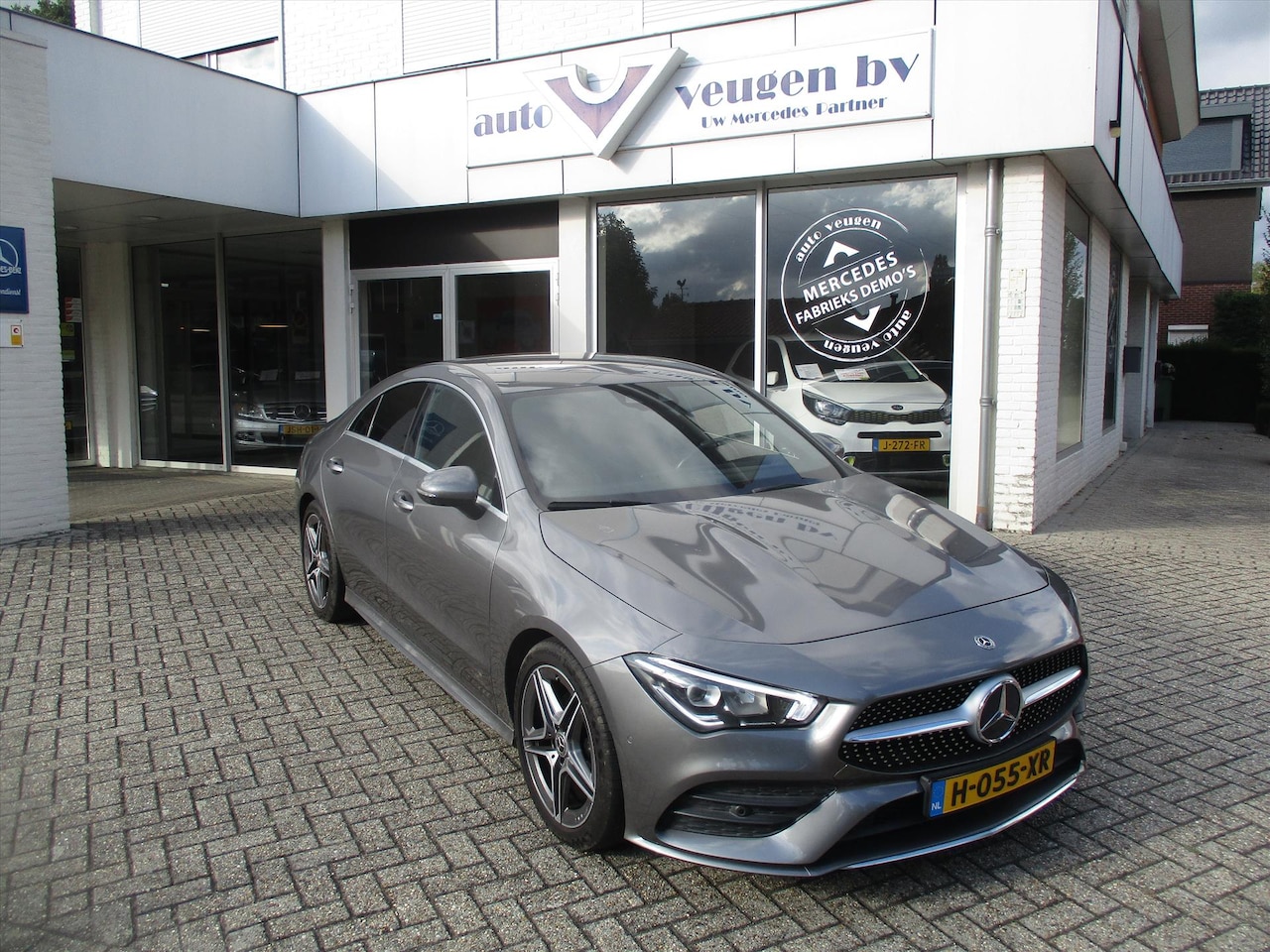 Mercedes-Benz CLA-Klasse - Coupé 180 136pk 7G-DCT AMG Line Compleet en af fabriek trekhaak - AutoWereld.nl