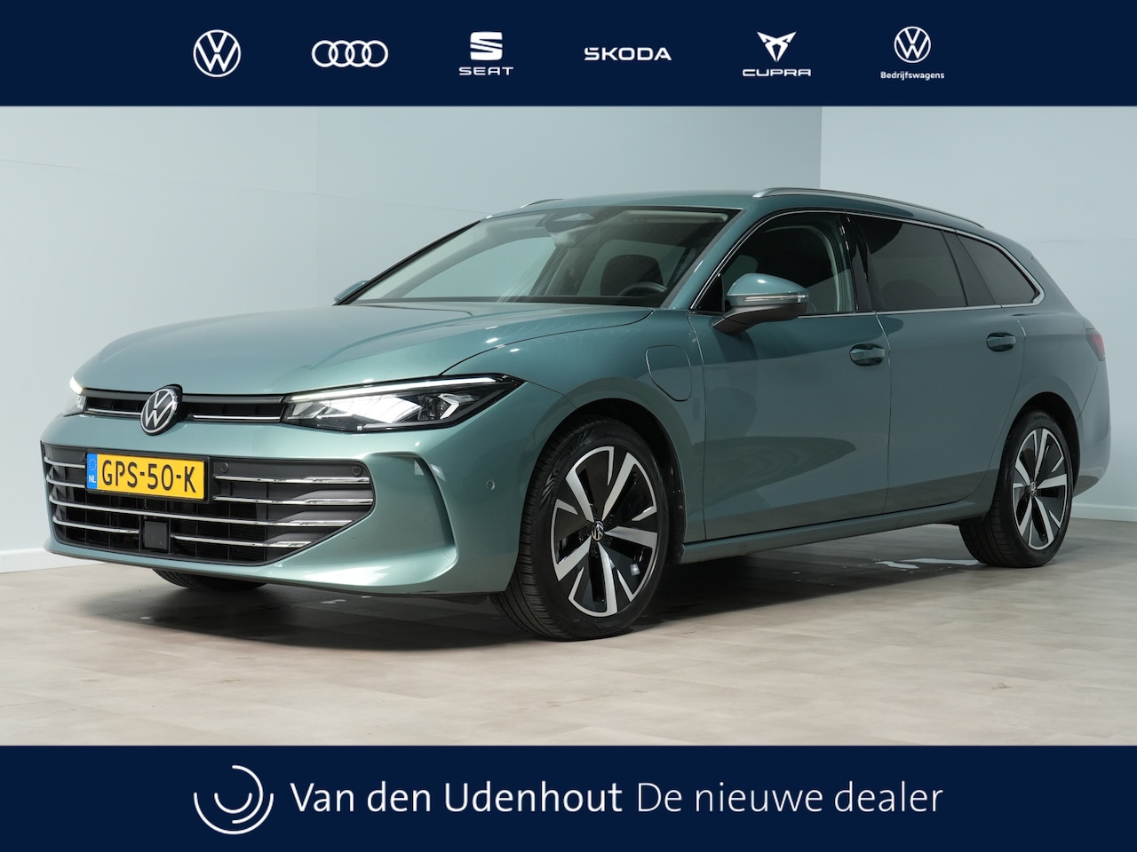 Volkswagen Passat Variant - 1.5 eHybrid Business Led Navigatie 17''  Lichtmetalen velgen 172 - AutoWereld.nl