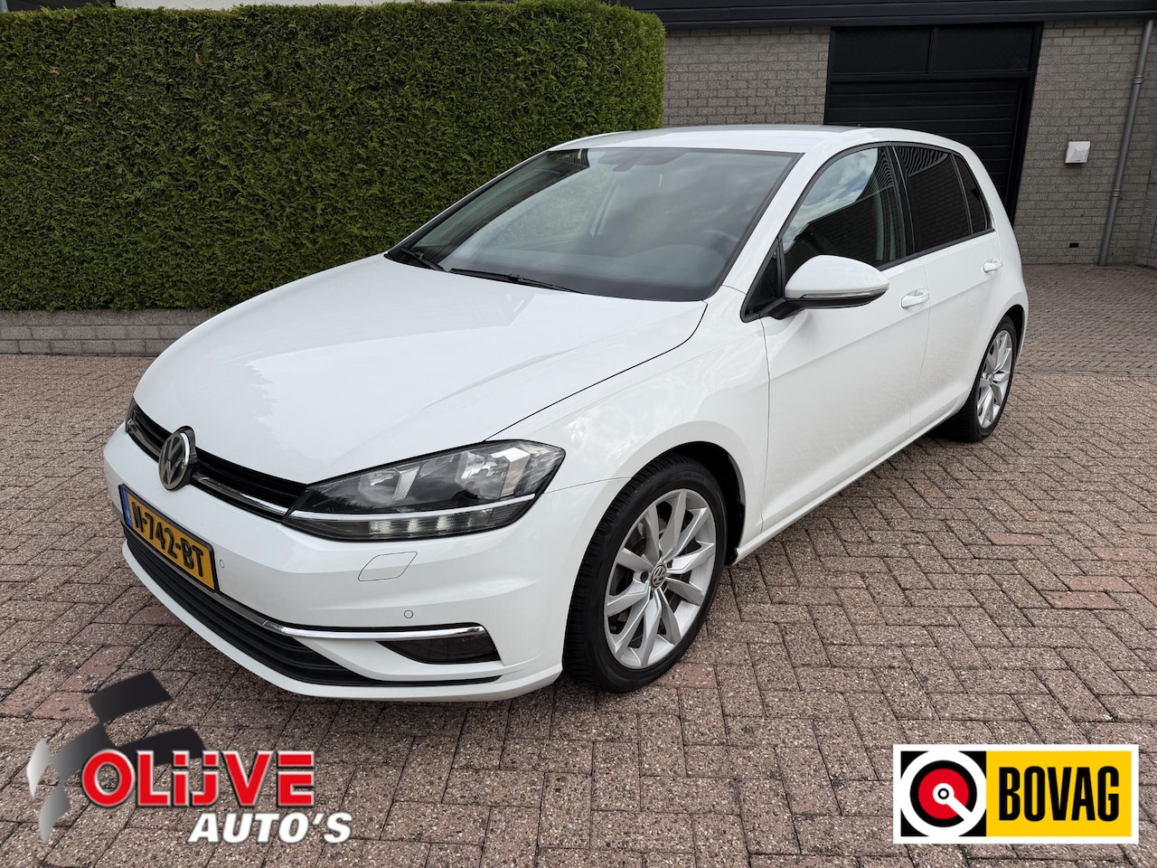 Volkswagen Golf - 1.5 TSI Highline | Automaat | Ad - AutoWereld.nl