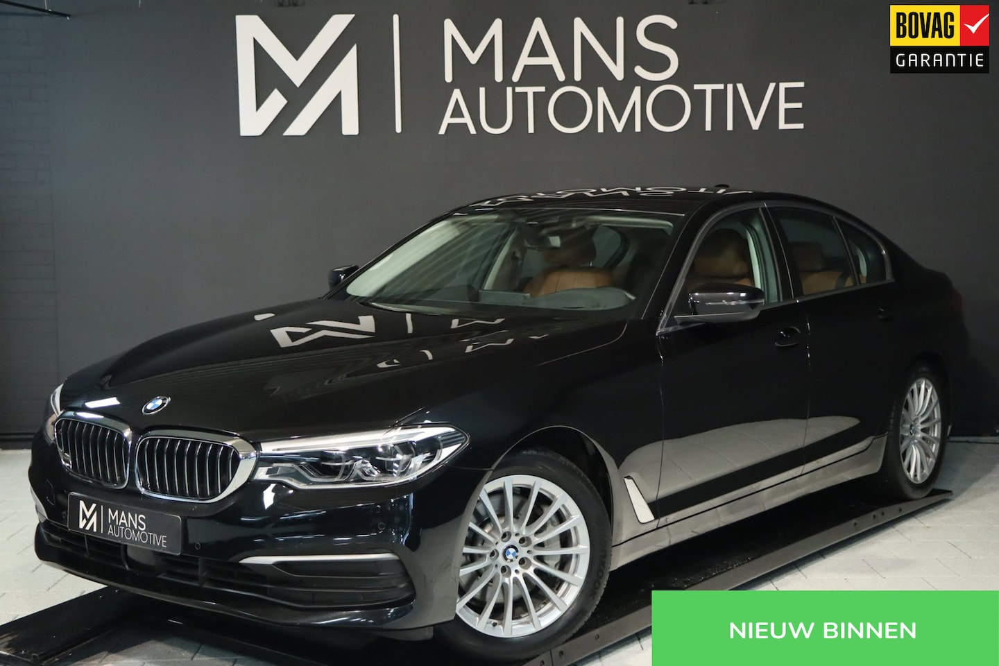 BMW 5-serie - 530i / LIVE COCKPIT / HUD / ACC / CAMERA / LEDER / CARPLAY / STOELVERW - AutoWereld.nl