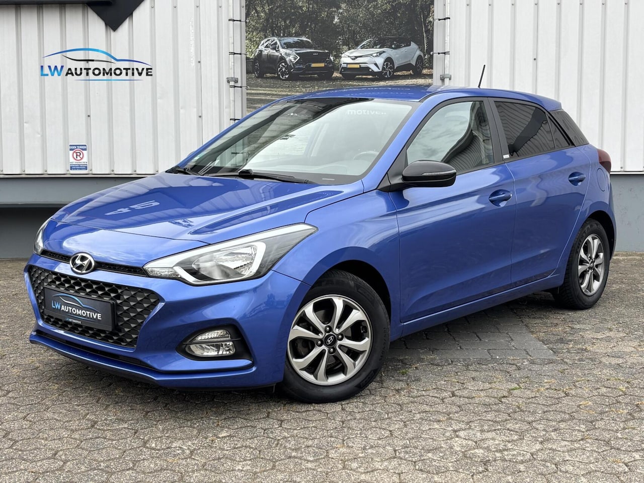 Hyundai i20 - 1.2 HP 84pk Comfort | Carplay | Camera | 16 inch | Stoel+stuurverwarming - AutoWereld.nl