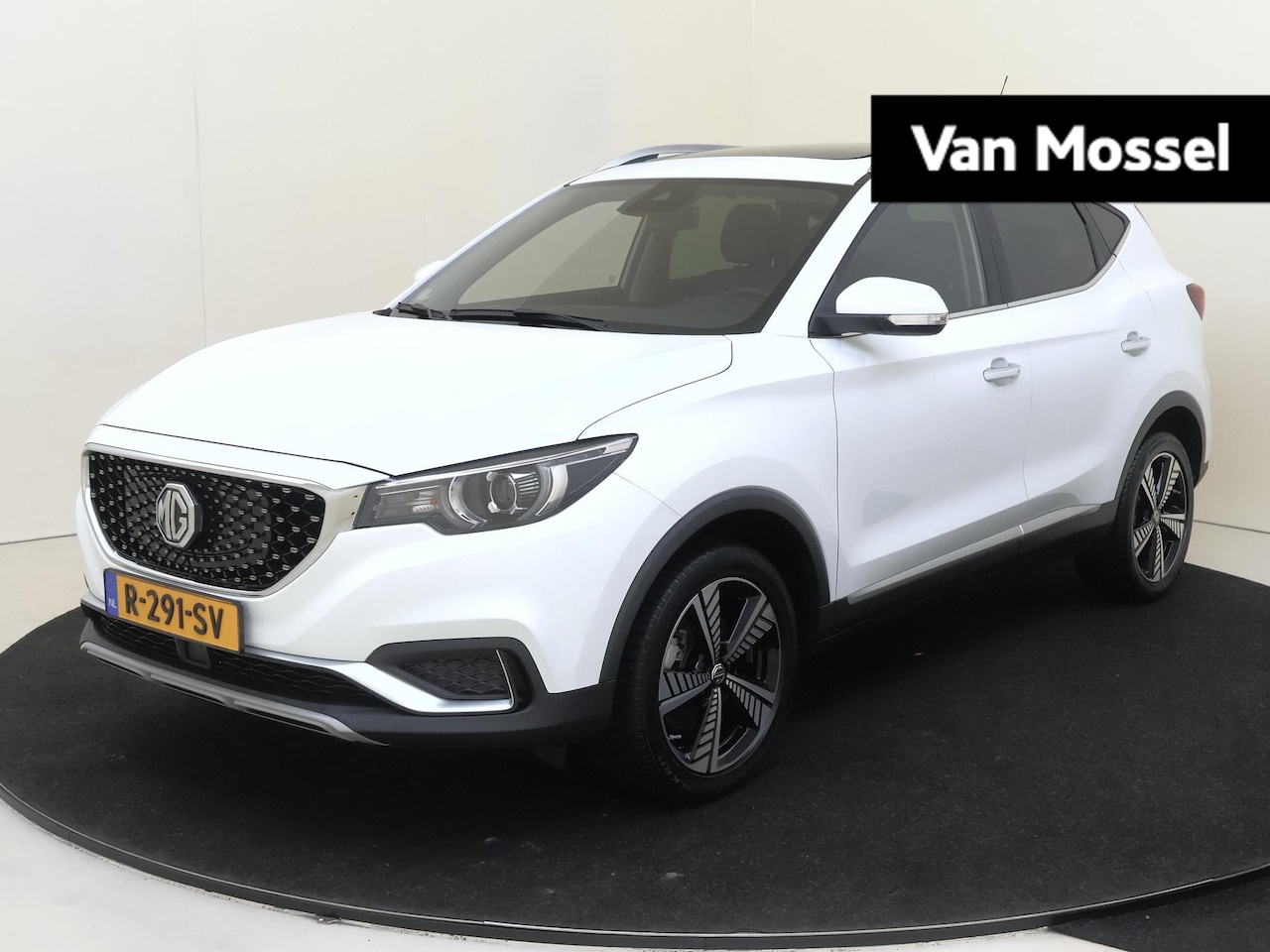 MG MG ZS EV - Luxury 45 kWh | Camera | Navigatie | Panoramadak - AutoWereld.nl