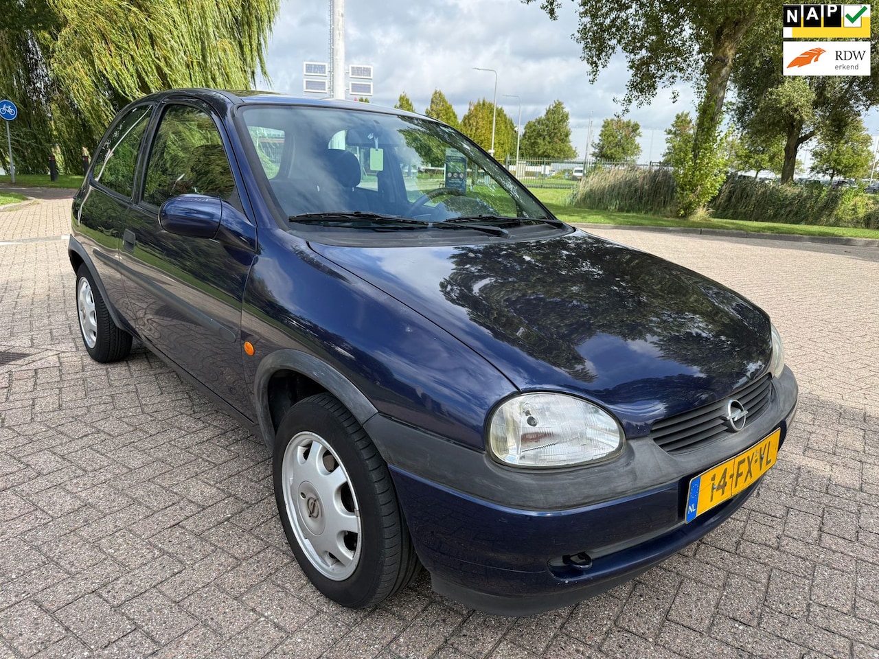 Opel Corsa - 1.2i-16V Strada Automaat NAP - AutoWereld.nl