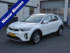 Kia Stonic - 1.0 T-GDi MHEV DynamicLine Automatische airco, navigatie, licht metalen velgen, cruise con