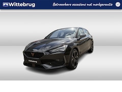 CUPRA Leon - 1.4 e-Hybrid 245pk VZ Performance / Panoramadak / Achteruitrijcamera / Navigatie / Verwarm