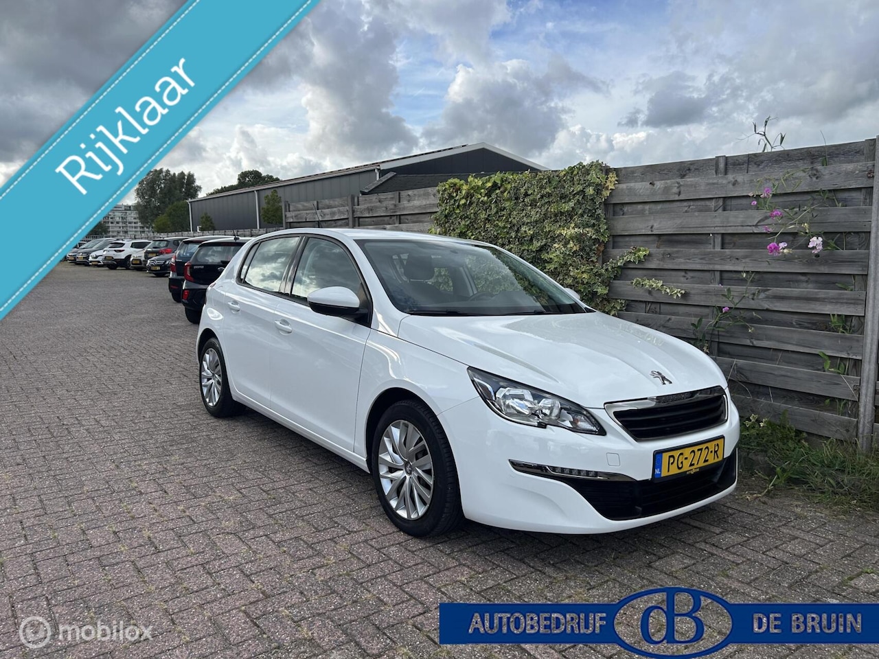 Peugeot 308 - 1.2 PureTech Blue Lease Executive 1.2 PureTech Blue Lease Executive - AutoWereld.nl
