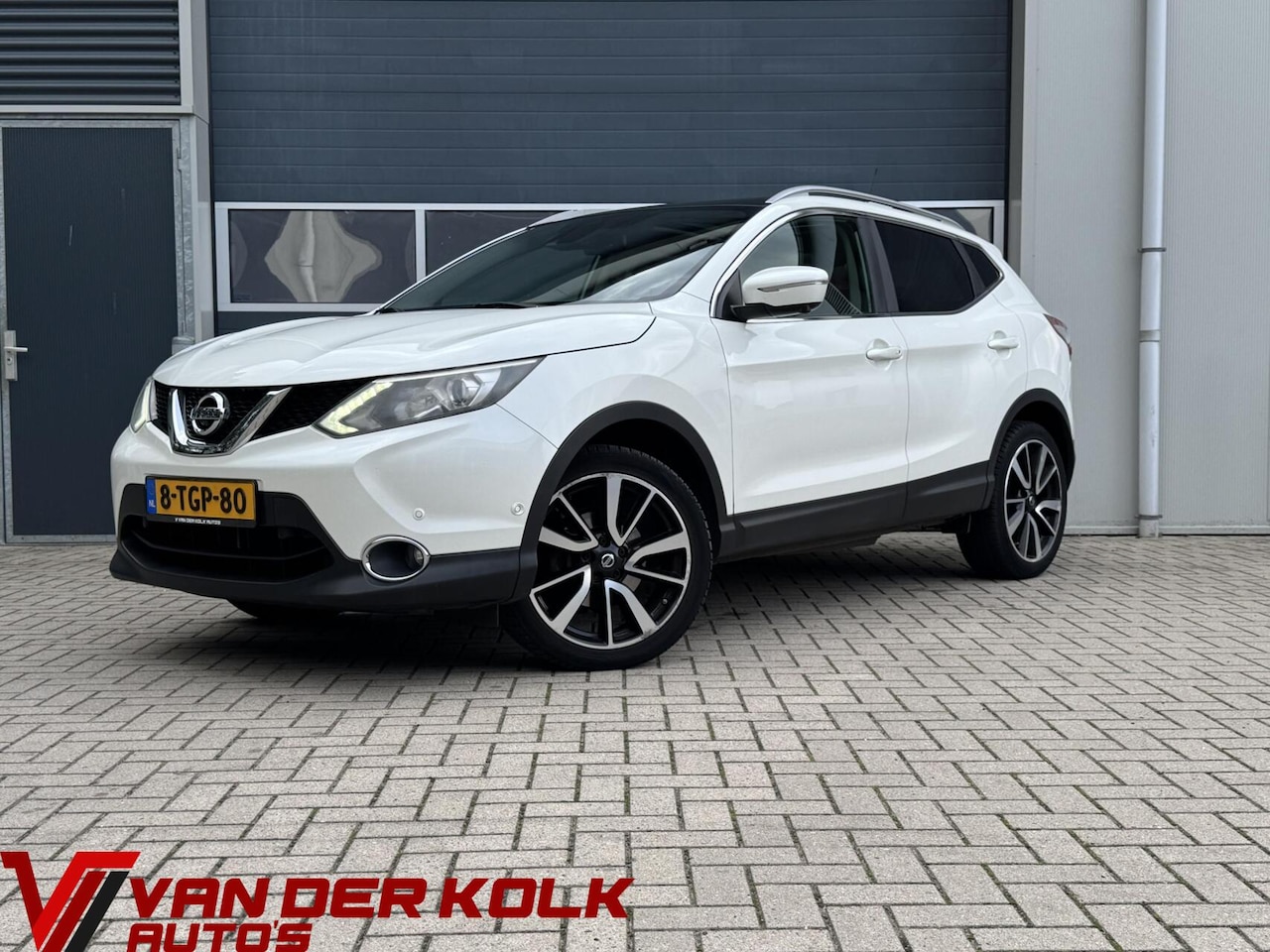 Nissan Qashqai - 1.2 Tekna Automaat | Leder | Panorama | 360 camera | Navigatie | Cruise | Climate - AutoWereld.nl