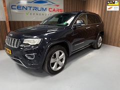 Jeep Grand Cherokee - 3.0 CRD Overland. Bom vol Pano, Trekhaak, Nederlandse auto