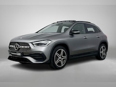 Mercedes-Benz GLA-Klasse - GLA 250e AMG Line | Nightpakket | Rijassistentiepakket | Trekhaak | Panoramadak