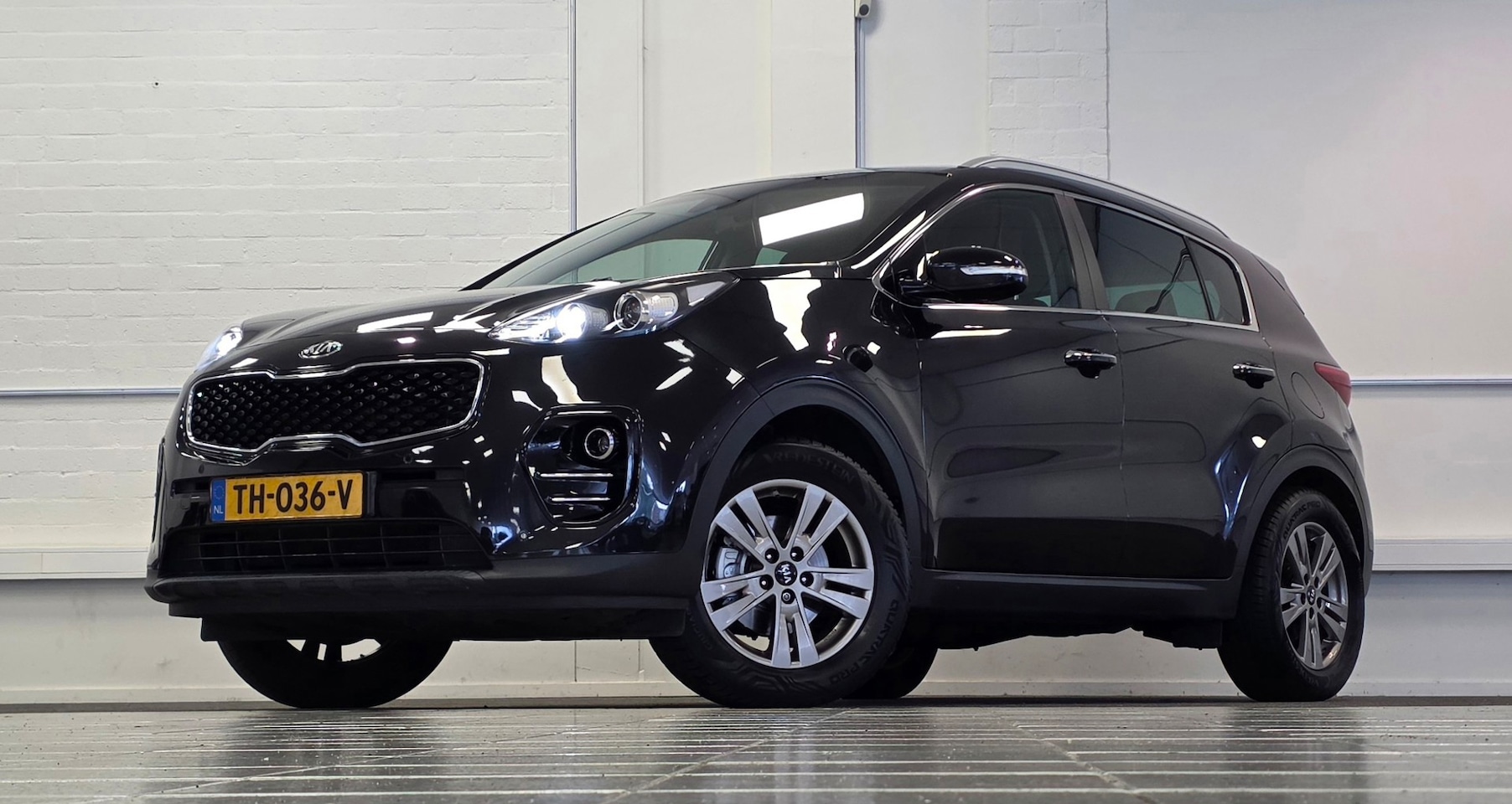 Kia Sportage - 1.6 GDI Design Edition Camera Cruise JBL Leder Navi Mooi! - AutoWereld.nl
