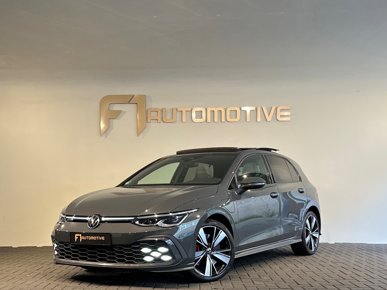 Volkswagen Golf - 1.4 eHybrid GTE Pano|Leer|Memory|Dodehoek|Stoelventilstie - AutoWereld.nl