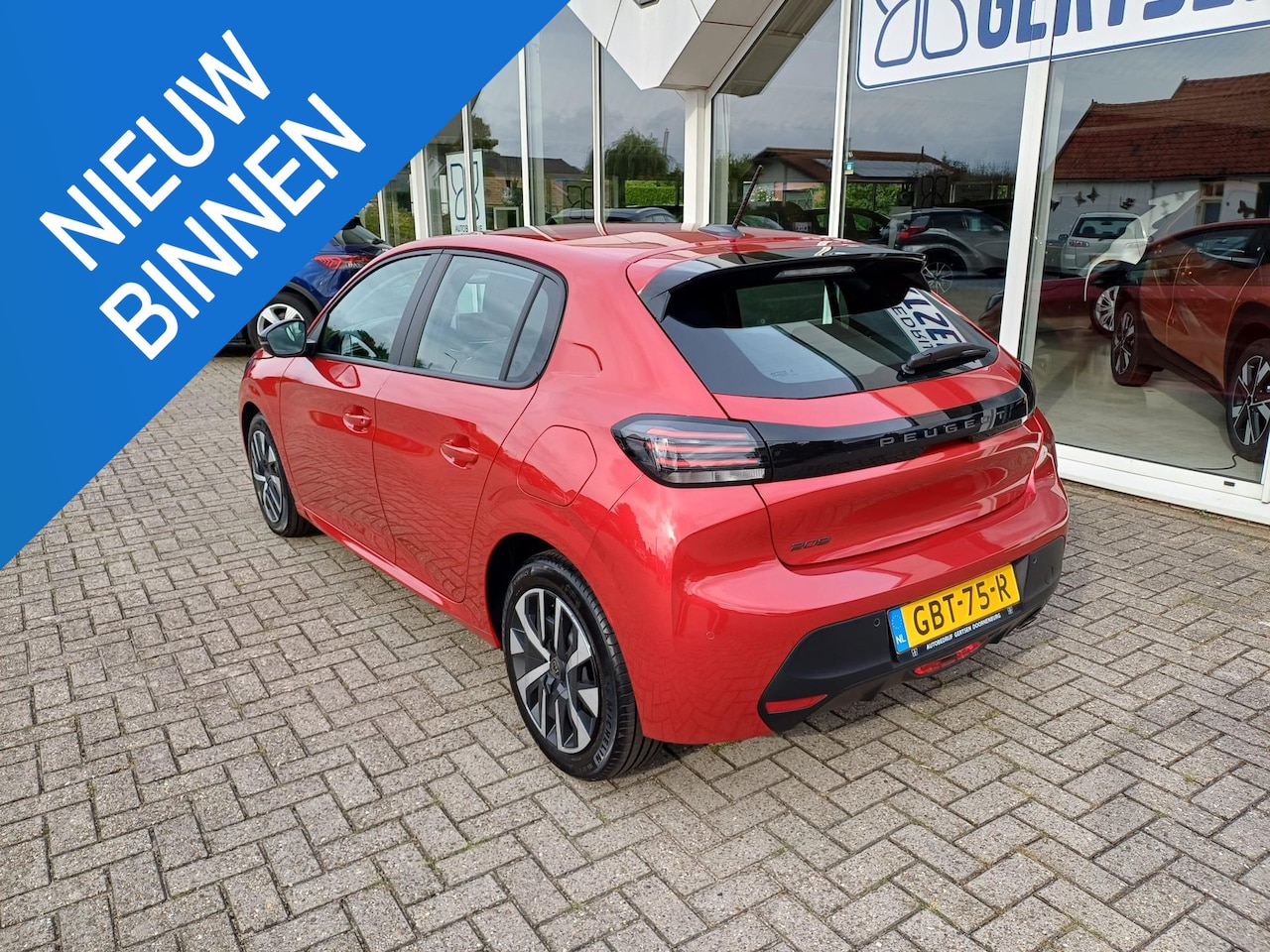 Peugeot 208 - 1.2 PureTech 100 Active Weinig kilometers, zuinige en mooie auto - AutoWereld.nl