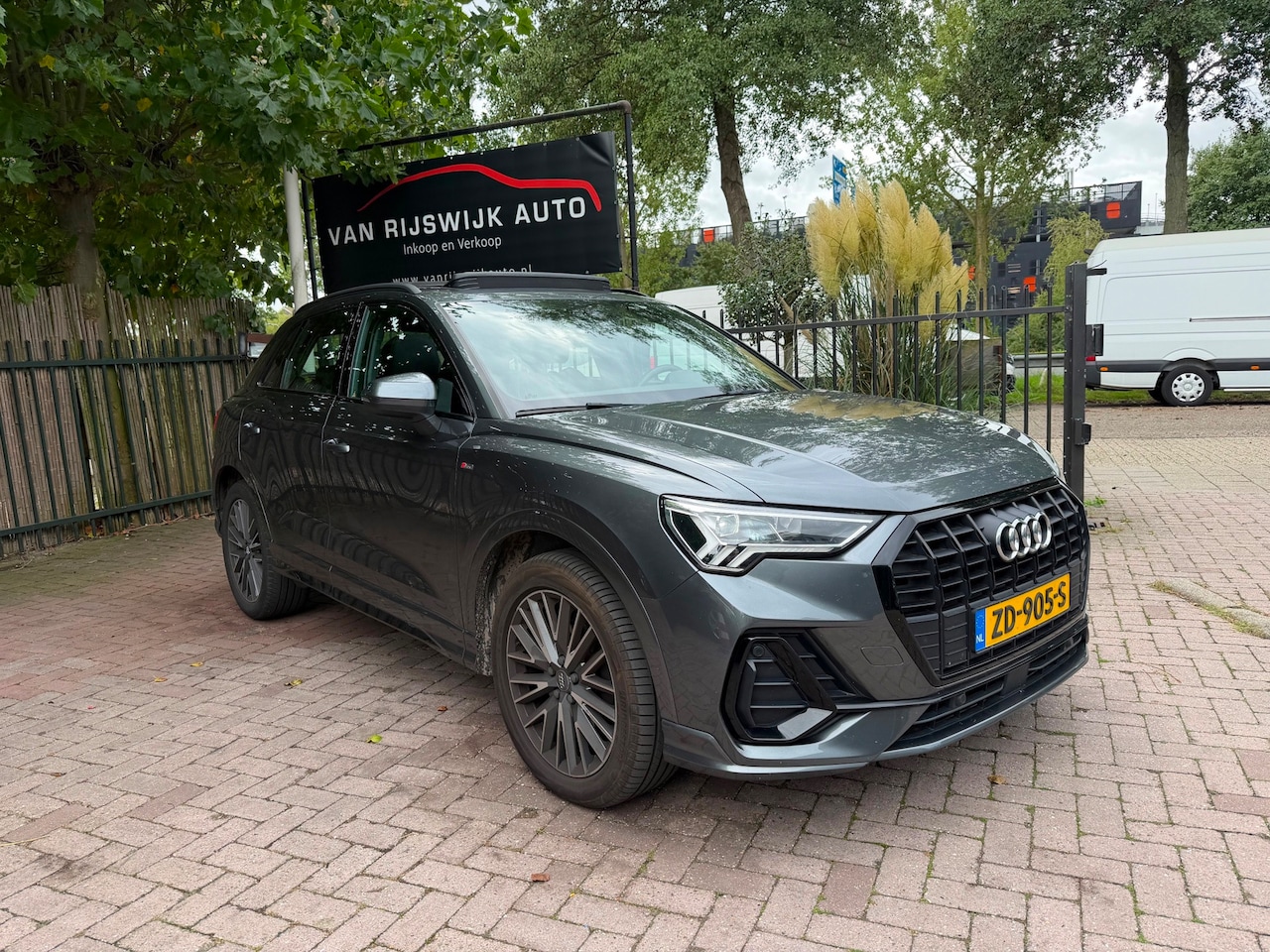Audi Q3 - 35 TFSI S Line Pro Line S Xenon Pano Dealer Ond - AutoWereld.nl