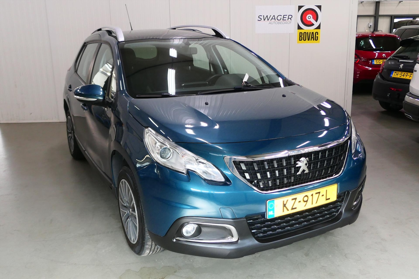 Peugeot 2008 - 1.2 PureTech Blue Lion 1.2 PureTech 110pk Blue Lion (Goed onderhouden) - AutoWereld.nl