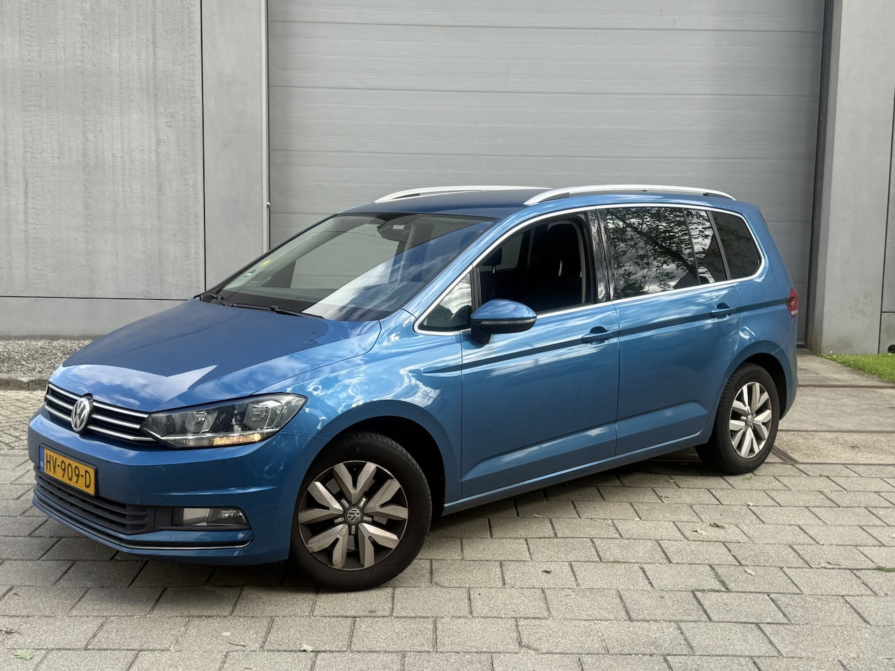 Volkswagen Touran - 1.6 TDI SCR Highline 7p 1.6 TDI SCR Highline 7p (INRUILKOOPJE) - AutoWereld.nl