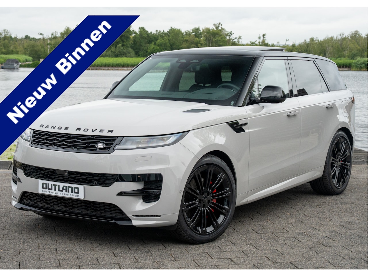 Land Rover Range Rover Sport - P550e Autobiography | Borasco Grey | Full Options | Enhanced Black Pack | Rode remklauwen - AutoWereld.nl