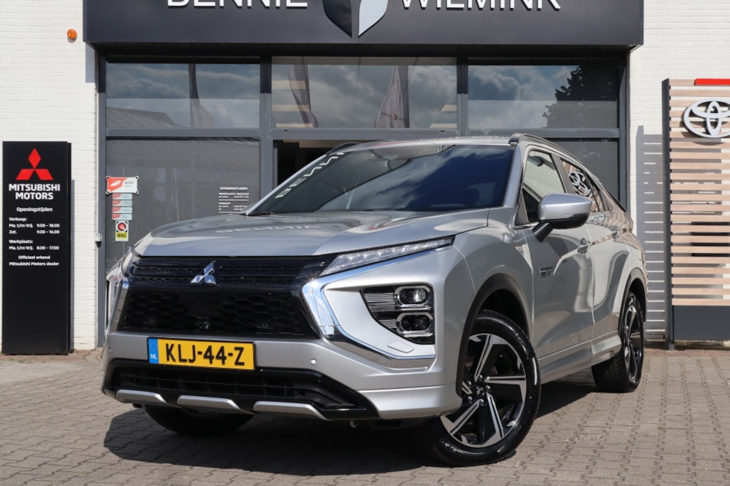 Mitsubishi Eclipse Cross - 2.4 PHEV Executive | AdaptiveCruise | Standkachel | All Seasons - AutoWereld.nl