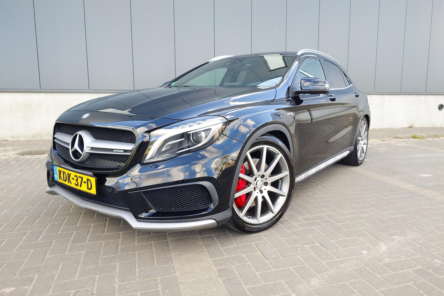 Mercedes-Benz GLA-Klasse - 45 AMG 4MATIC+ Schaalstoelen | Comand | Camera - AutoWereld.nl