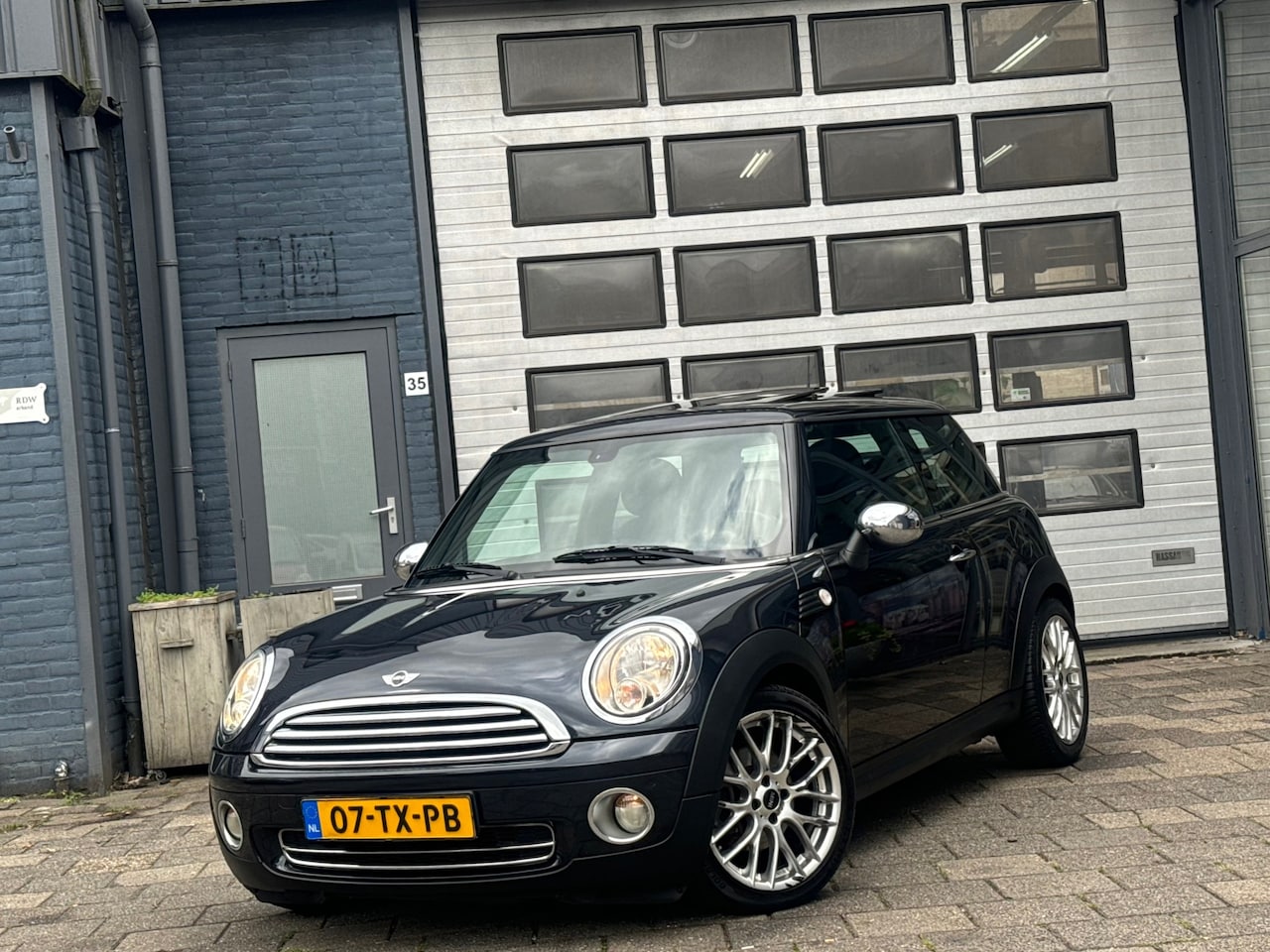 MINI Cooper - 1.6 Cooper Chili | Clima | Pano | APK - AutoWereld.nl