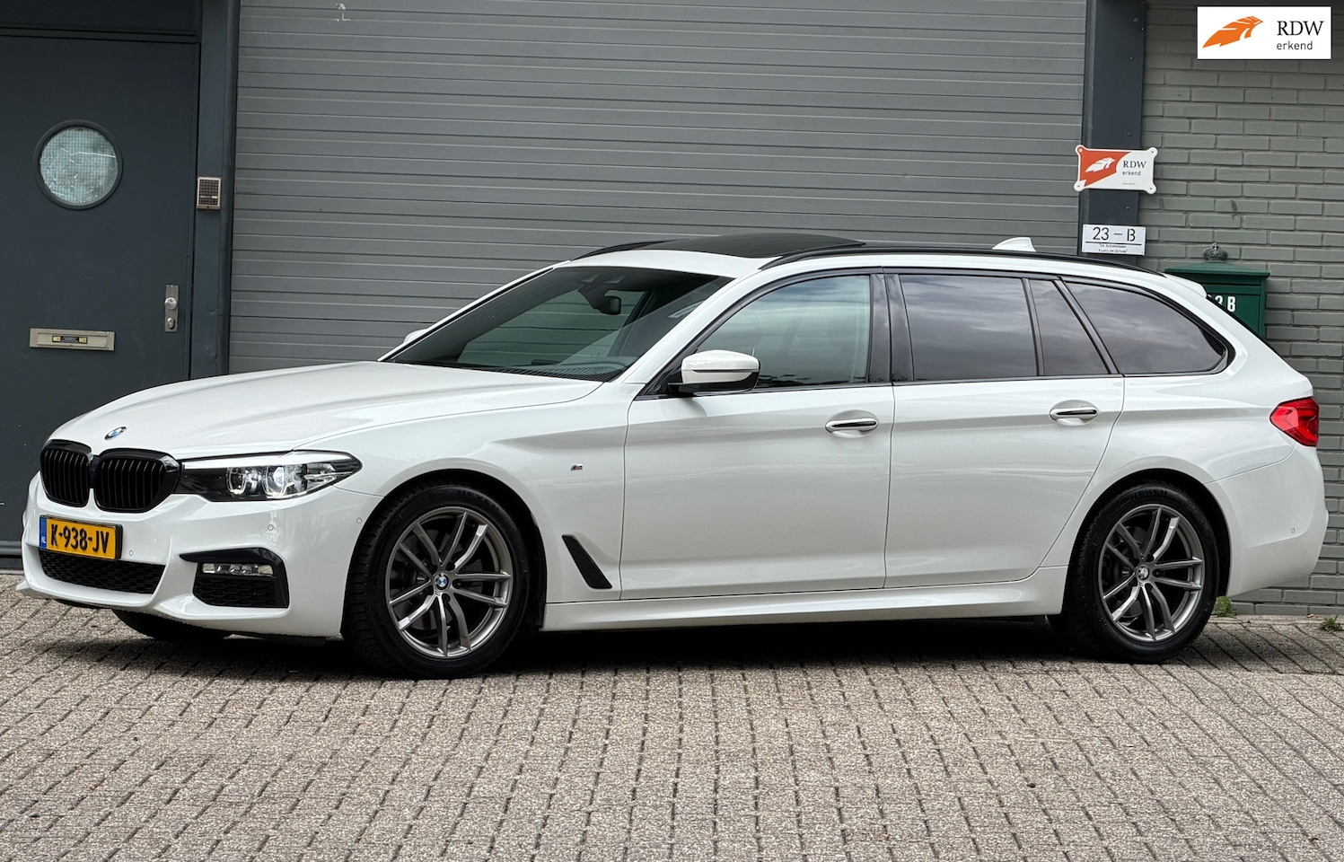BMW 5-serie Touring - 520d High Executive M Sport 520d High Executive M-Sport - AutoWereld.nl