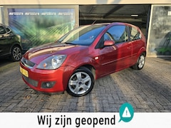 Ford Fiesta - 1.3-8V Futura | 3E EIGENAAR | 3/6 OF 12MND GARANTIE | AIRCO | ELEC RAMEN | PDC | TREKHAAK