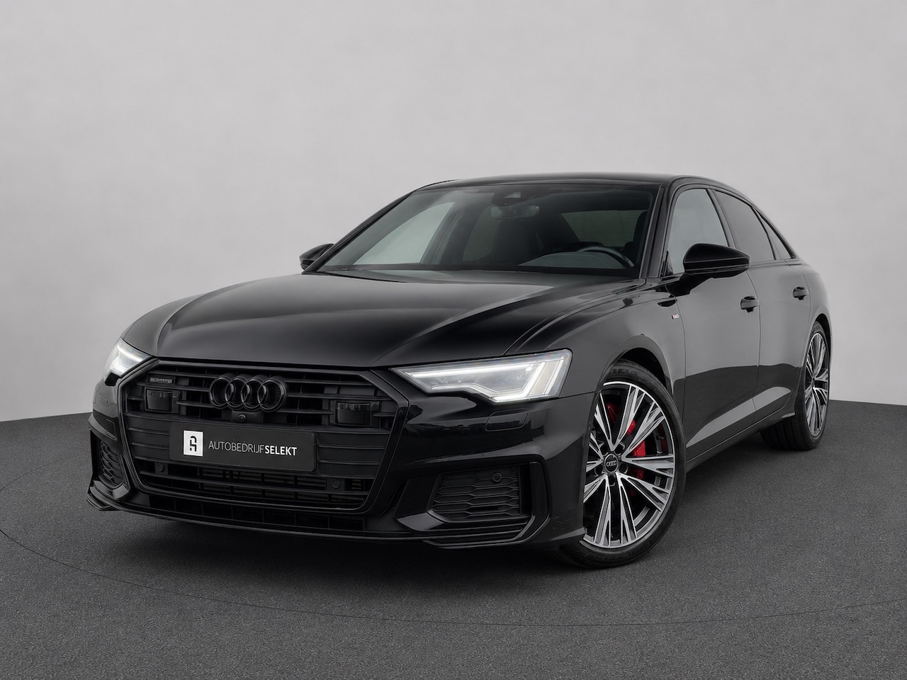 Audi A6 Limousine - 55 TFSI e quattro | RS stoelen | Trekhaak | Matrix | 360 | Sfeerverlichting | 20 inch | Ca - AutoWereld.nl