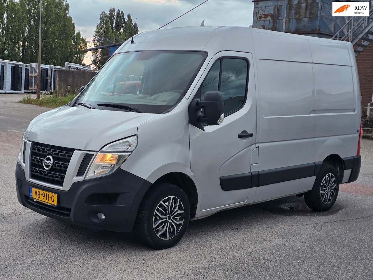 Nissan NV400 - 2.3 dCi L2H1 Acenta AC NEW APK 2027 - AutoWereld.nl