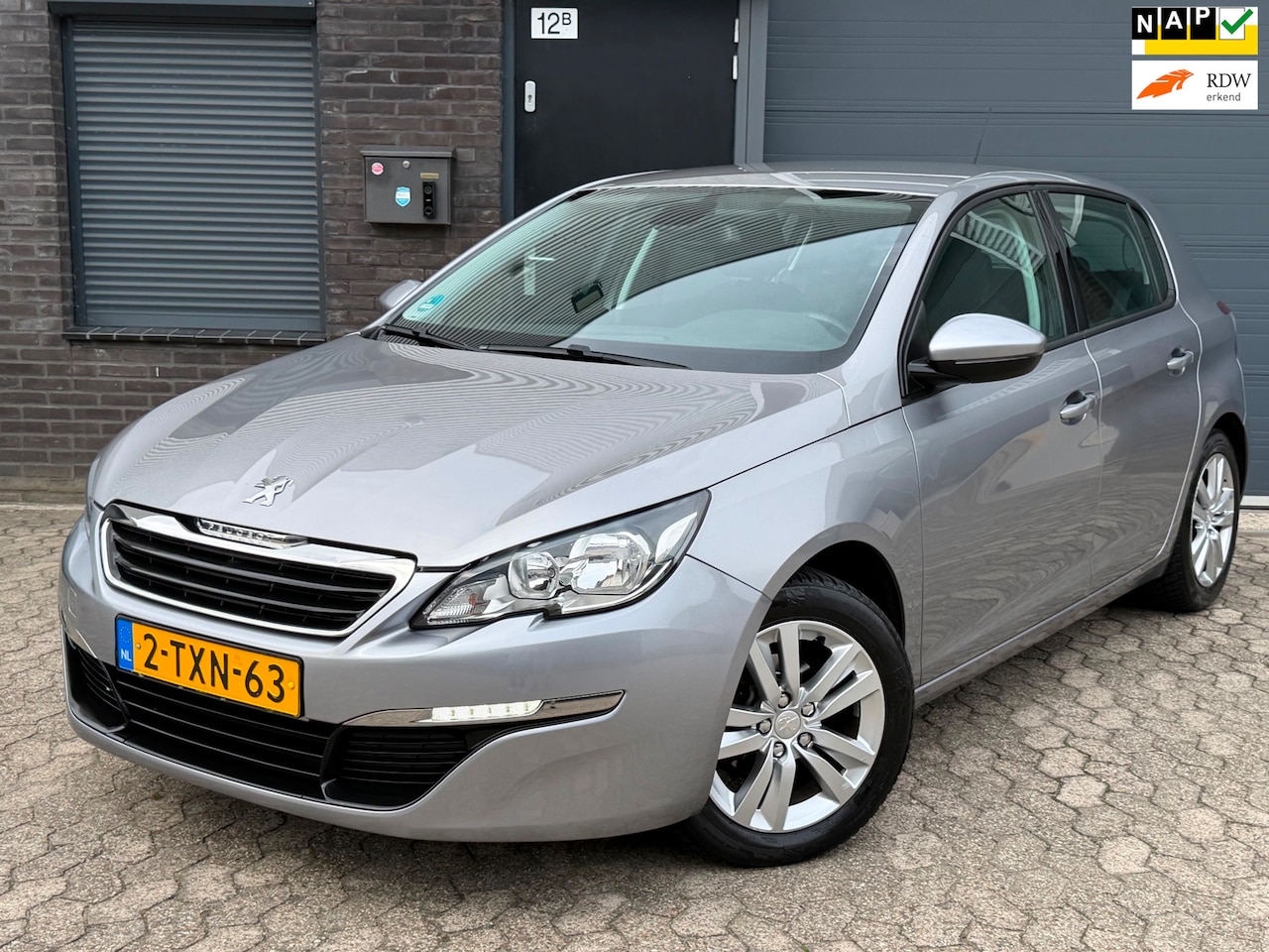 Peugeot 308 - 1.2 VTi Active|NAVI|CLIMA|NAP|APK|CRUISE - AutoWereld.nl