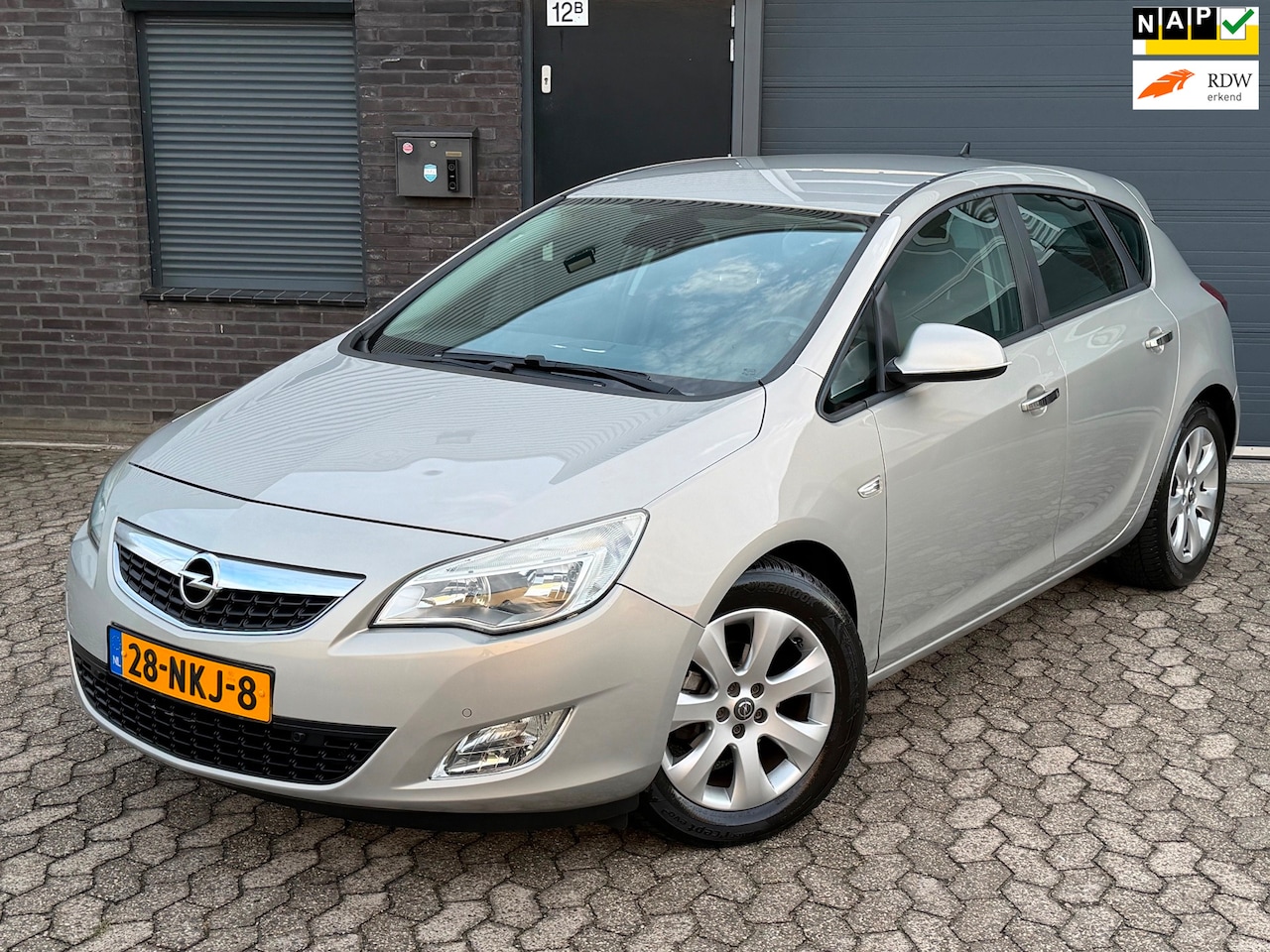 Opel Astra - 1.4 Turbo Edition|NAVI|CLIMA|CRUISE|PDC|NAP|APK - AutoWereld.nl