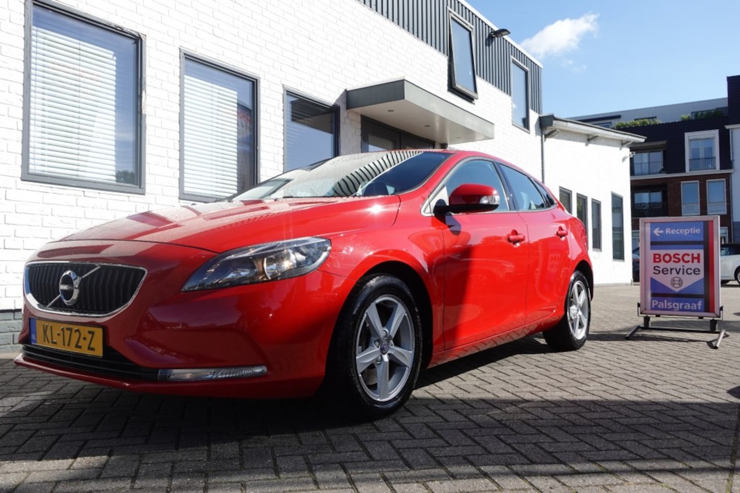 Volvo V40 - 1.5 T2 + Automaat + Trekhaak - AutoWereld.nl