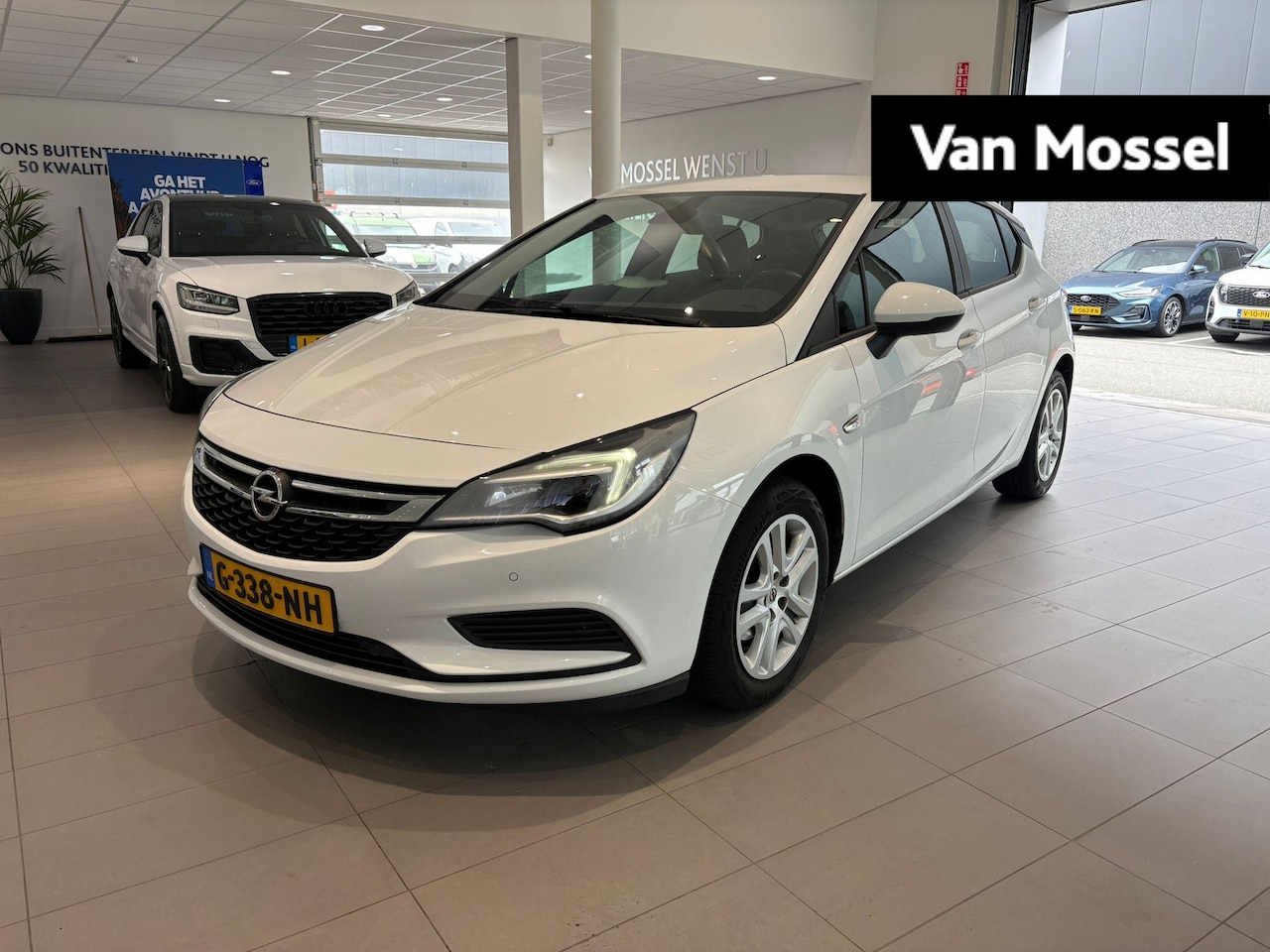 Opel Astra - 1.0 Turbo Online Edition PARKEER SENSOREN VOOR EN ACHTER | CRUISE CONTROL | - AutoWereld.nl