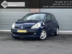 Renault Clio - 1.4-16V Exception