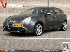 Alfa Romeo Giulietta - 1.4 T Distinctive | Cruise | Climate | PDC |