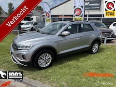 Volkswagen T-Roc - 1.5 TSI Life Business ADAPT.CRUISE/CARPLAY/AUTOMAAT