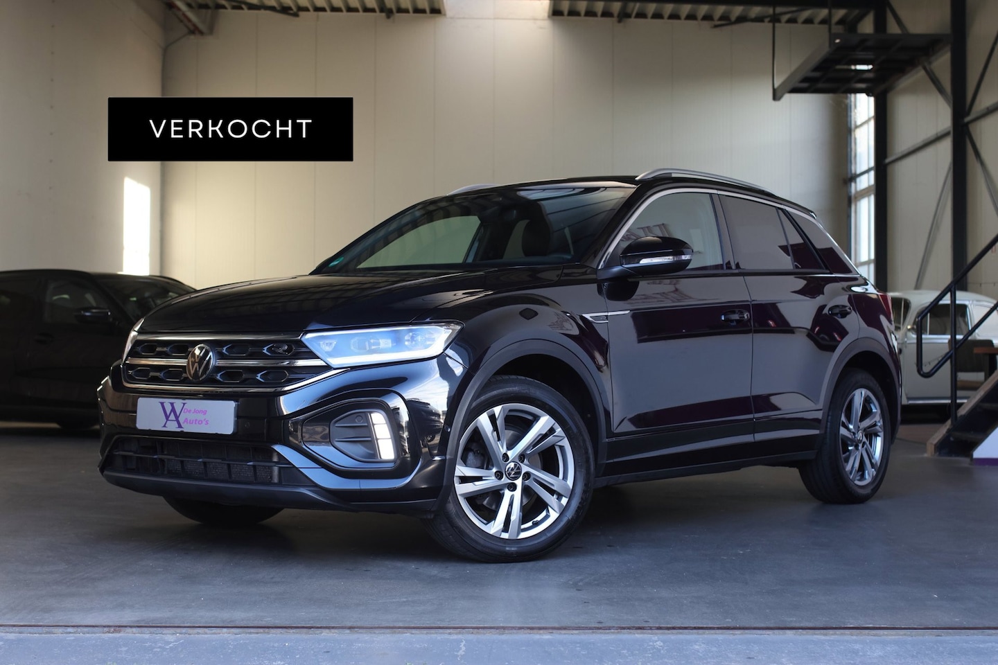 Volkswagen T-Roc - 1.5 TSI DSG R-Line *Facelift*Automaat*Camera*Led*ACC* - AutoWereld.nl