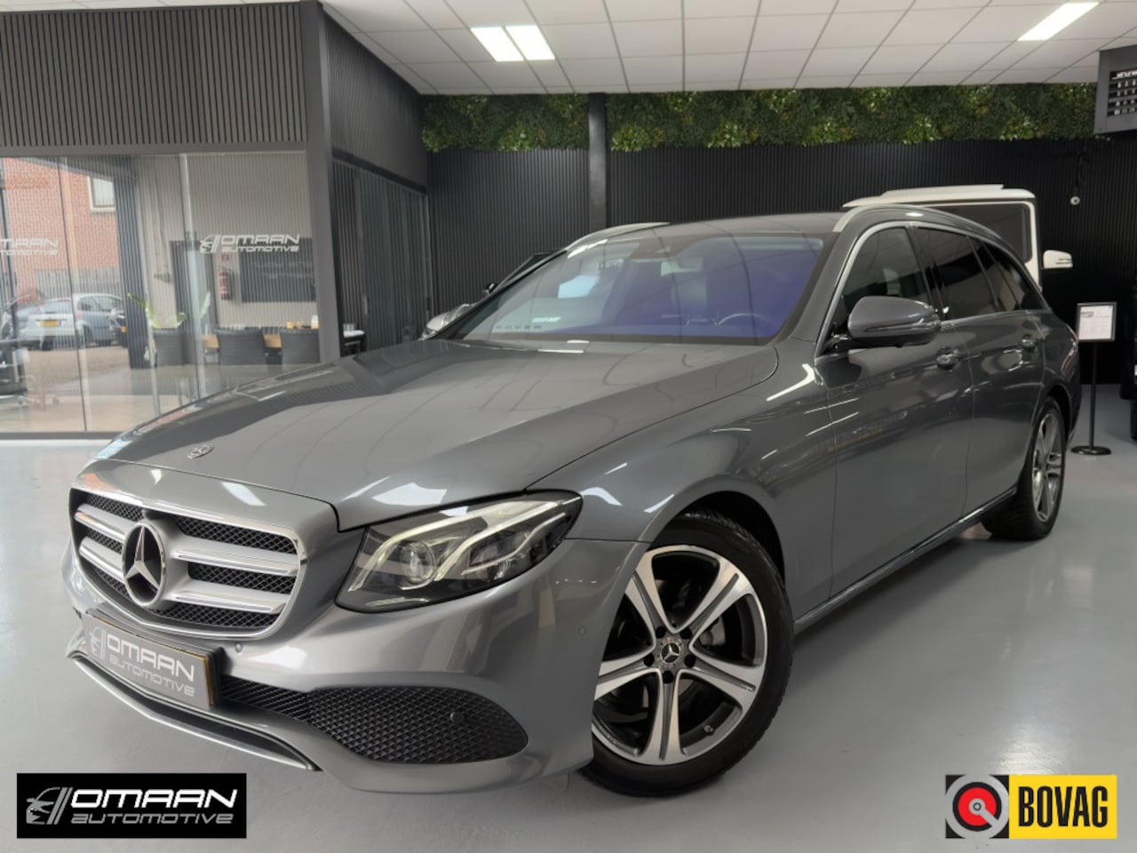 Mercedes-Benz E-klasse Estate - E200 AMG 360 CARPLAY BTW AUTO - AutoWereld.nl