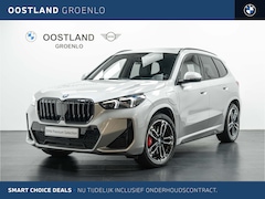 BMW X1 - xDrive25e M Sport Automaat / Panoramadak / Trekhaak / Sportstoelen / M Adaptief onderstel