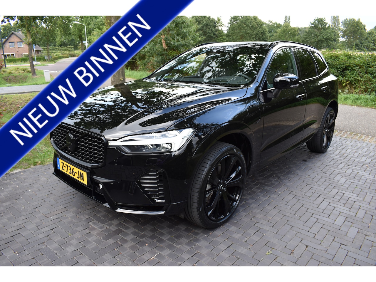 Volvo XC60 - 2.0 T6 Plug-in hybrid AWD Ultimate Black Edition BOMVOL! - AutoWereld.nl